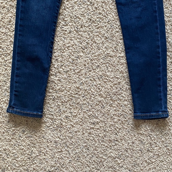 Arizona Jean Company Dark Blue Women's Mid Rise Skinny Jeans (NWOT) - Picture 7 of 10